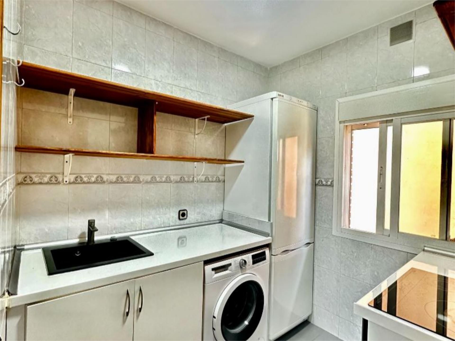 Piso en  Avenida de la Iglesia 7 - Foto 1