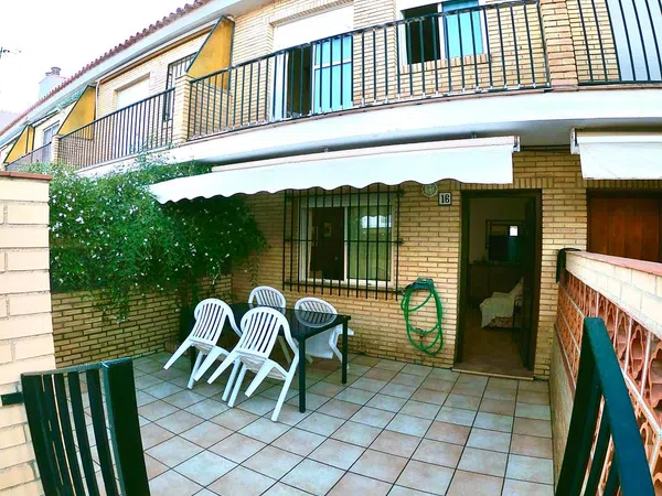 Chalet adosado en Calle Estero, 16 - Foto 1