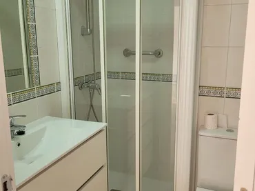 Piso en calle de Melchor Fernández Almagro 37 - Foto 15