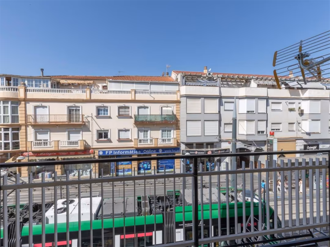 Piso en  Avenida Blas de Otero 15 - Foto 16