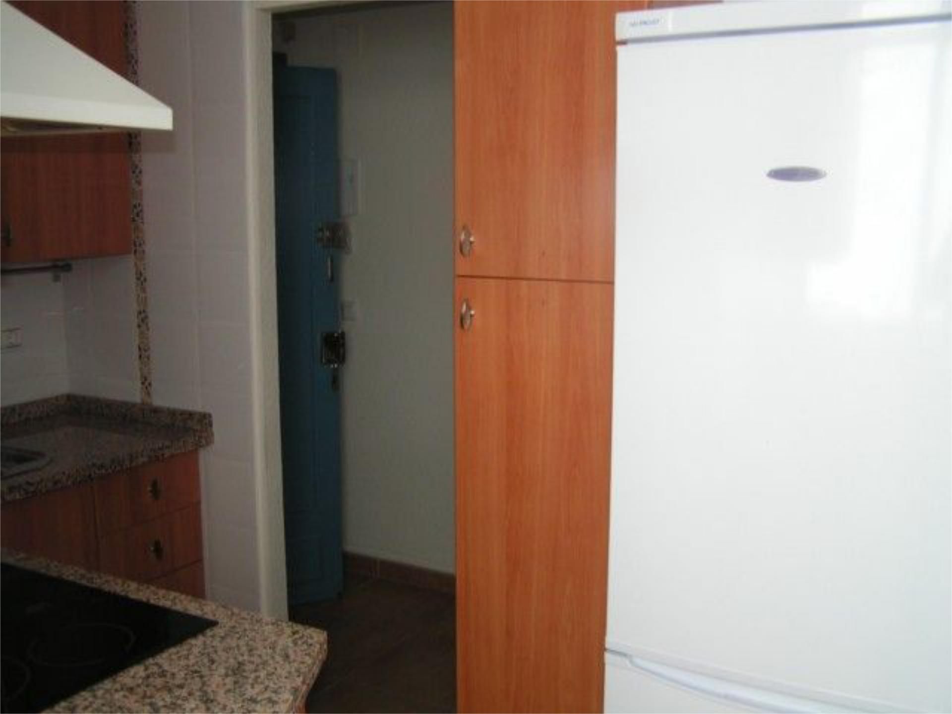 Piso en  Calle Barón de les 14 - Foto 4