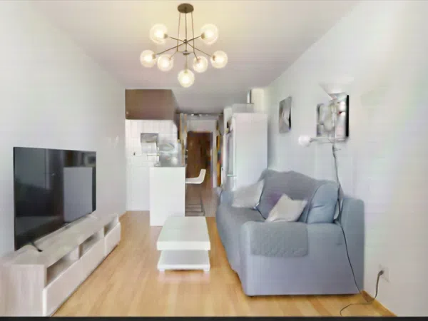 Piso en avenida de los Reyes de España, 26 - Foto 2