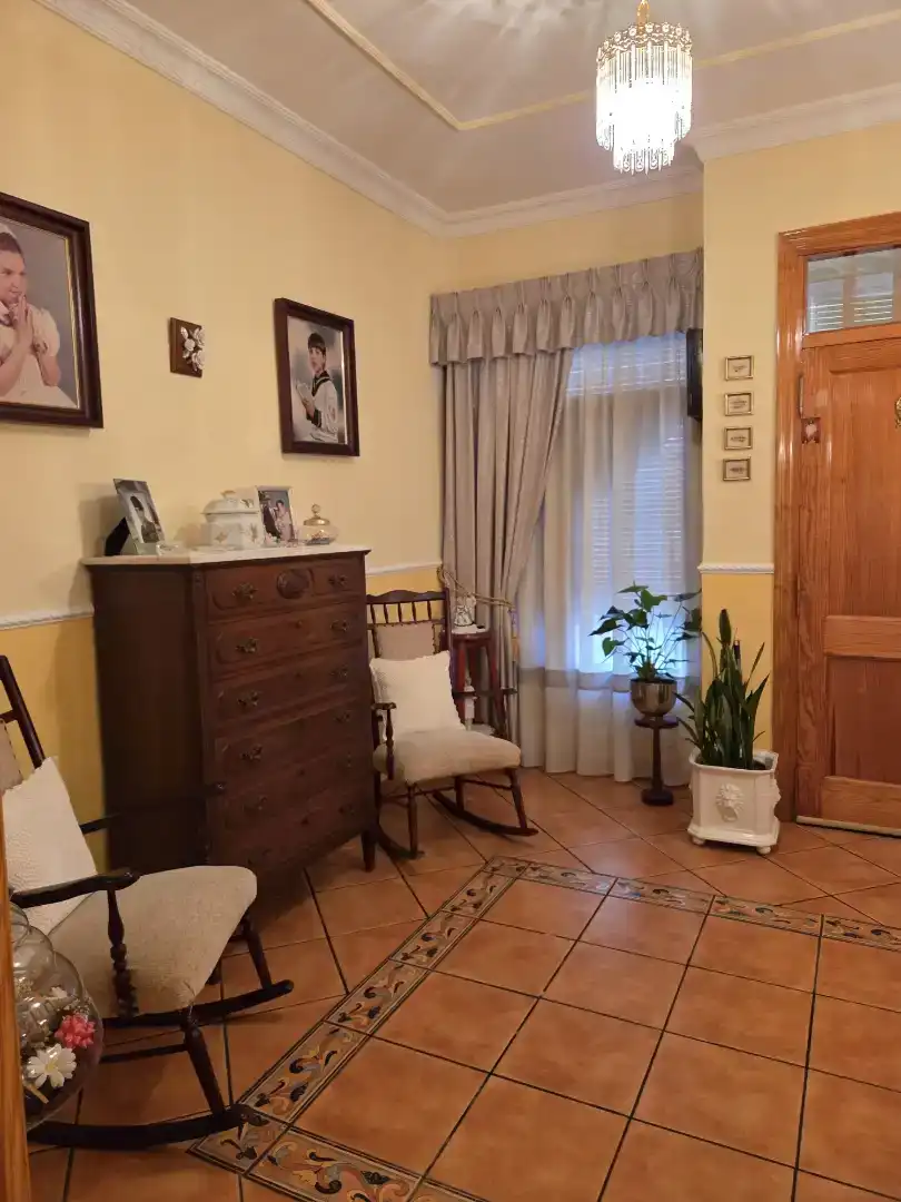 Casa adosada en  Carrer Perales i Igual 59 - Foto 3