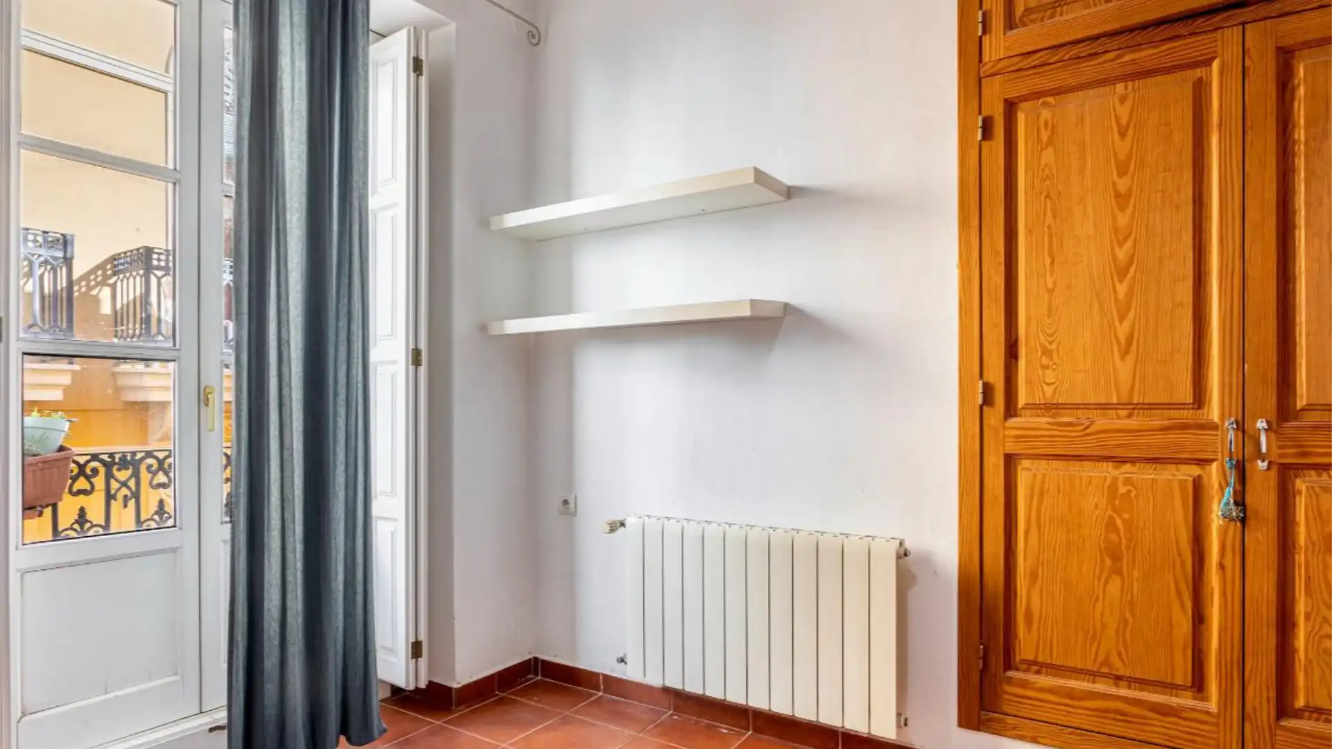 Piso en  Carrer dels Cadirers 3 - Foto 2