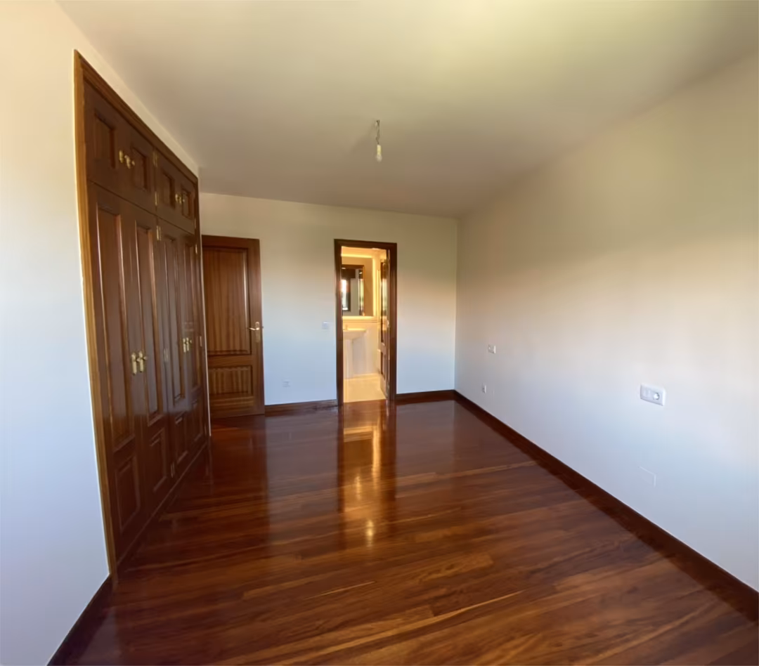 Piso en  Avenida de Ferrol 40 - Foto 5