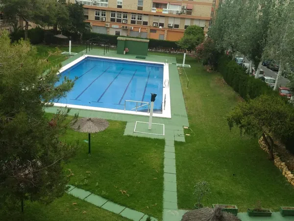 Piso en calle Metge Pedro Herrero, 8