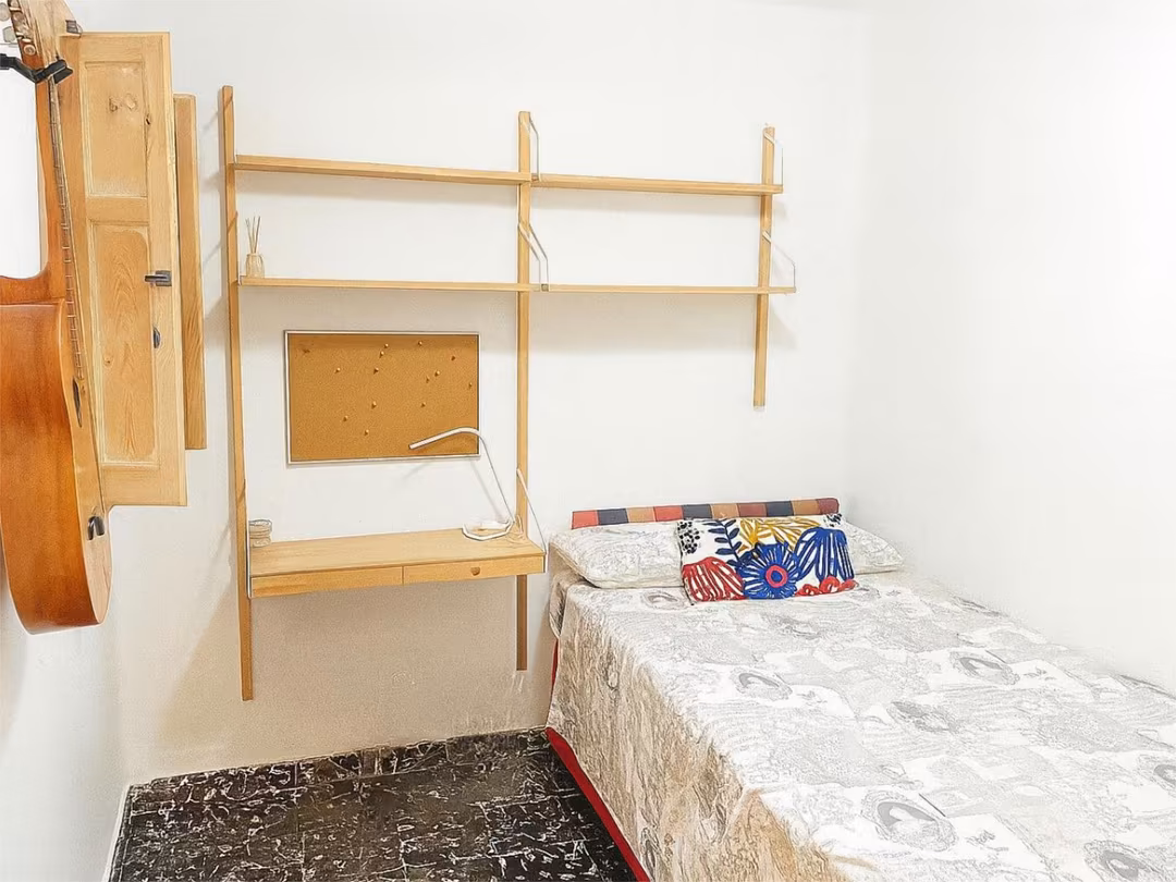 Piso en calle Carrer del Reverend José Maria Pinazo 2 - Foto 4