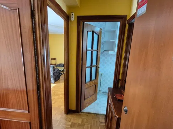 Piso en calle de San Claudio, 100