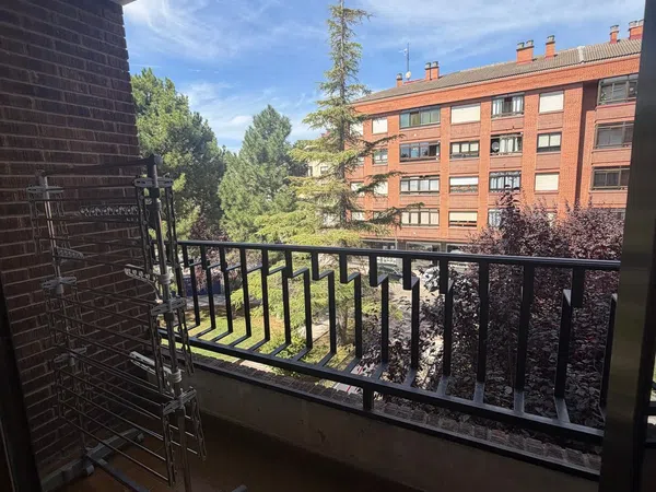 Piso en Avenida Reyes Católicos, 10 - Foto 8