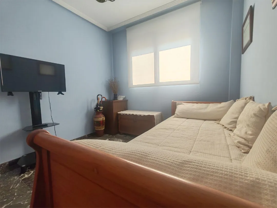 Piso en  Carrer de la Canal de Navarrés 9 - Foto 17