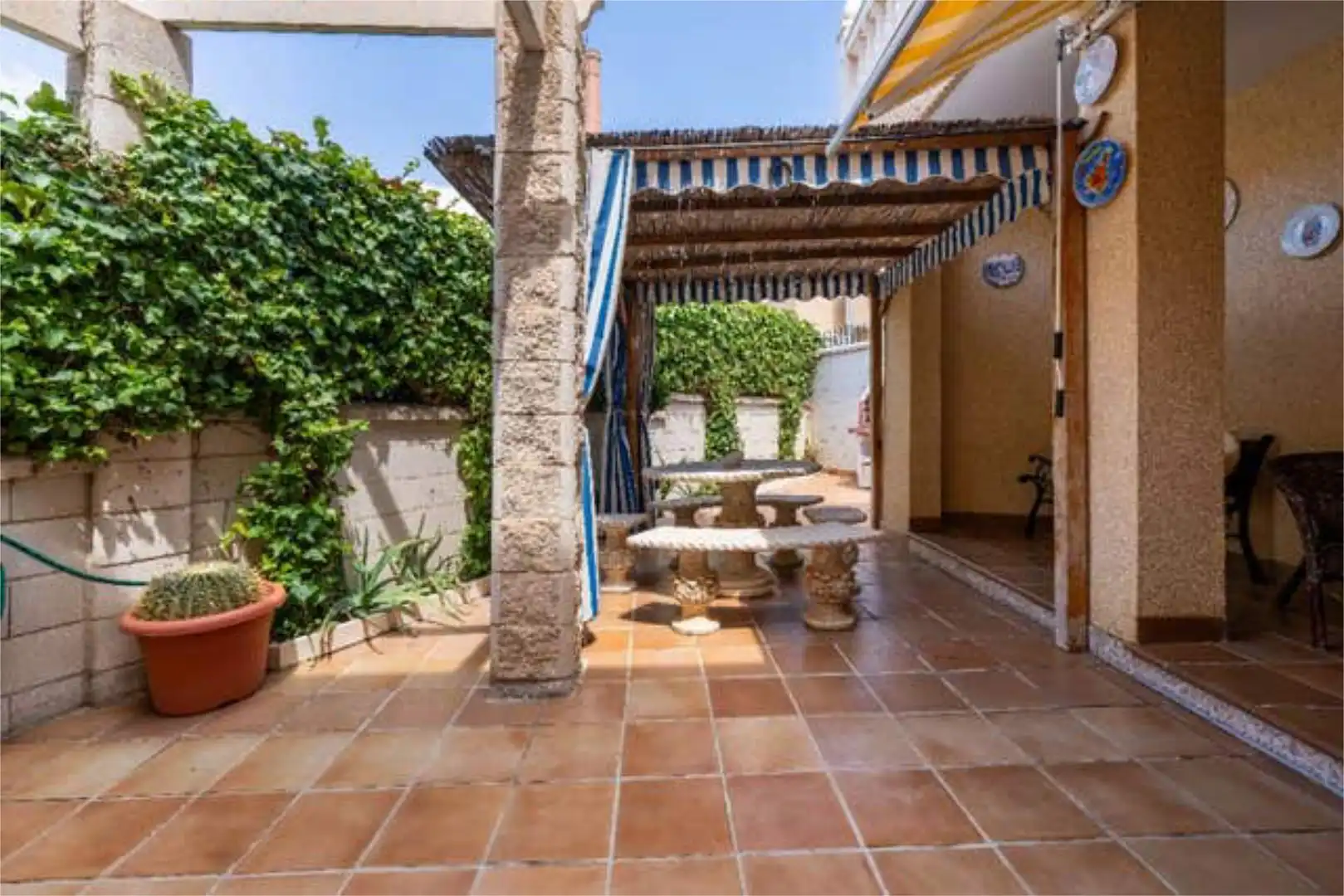 Casa adosada en Huercal de Almeria - Foto 3