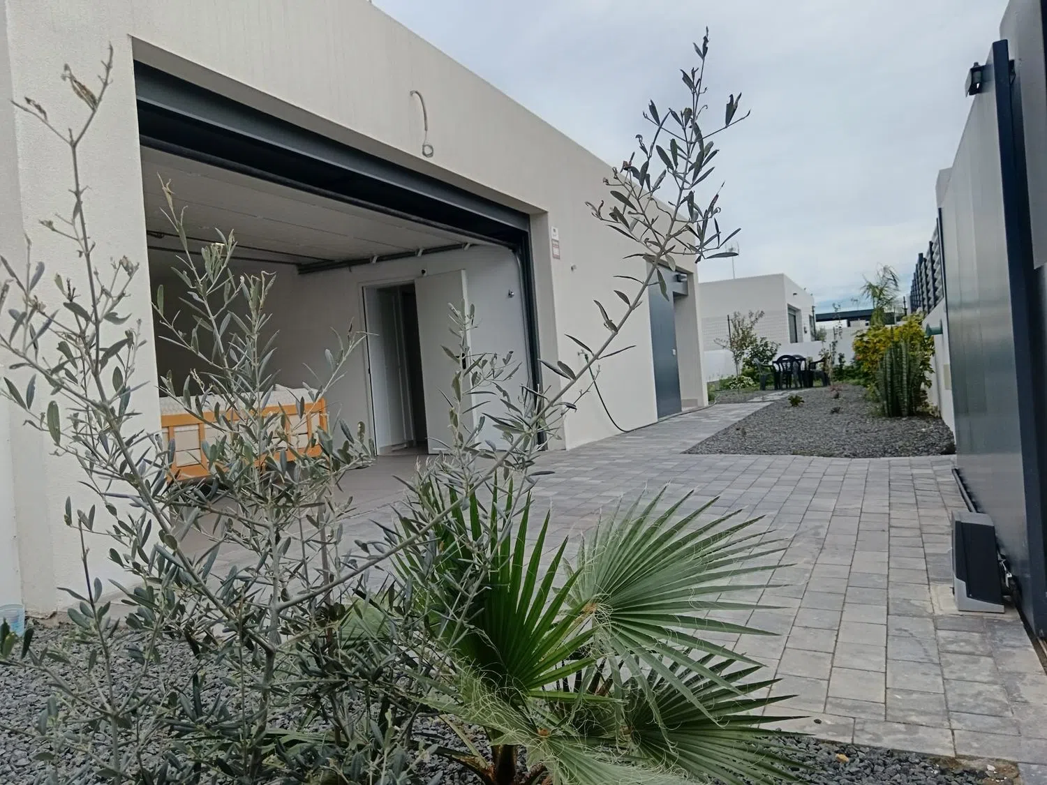 Casa independiente en calle Juan de Juni s/n c9 - Foto 1