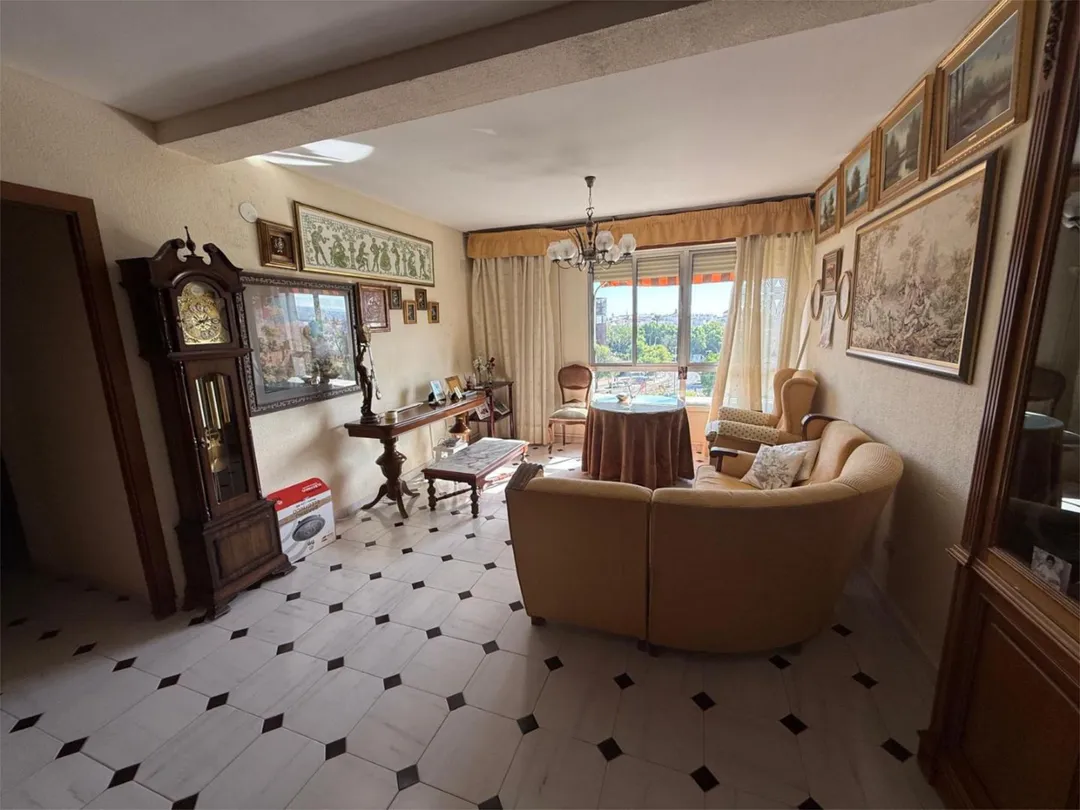 Piso en  Calle de la Virgen del Perpetuo Socorro 16 - Foto 1