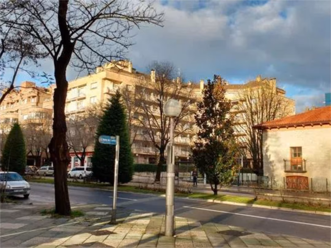 Piso en calle Gaztelako Atea 56