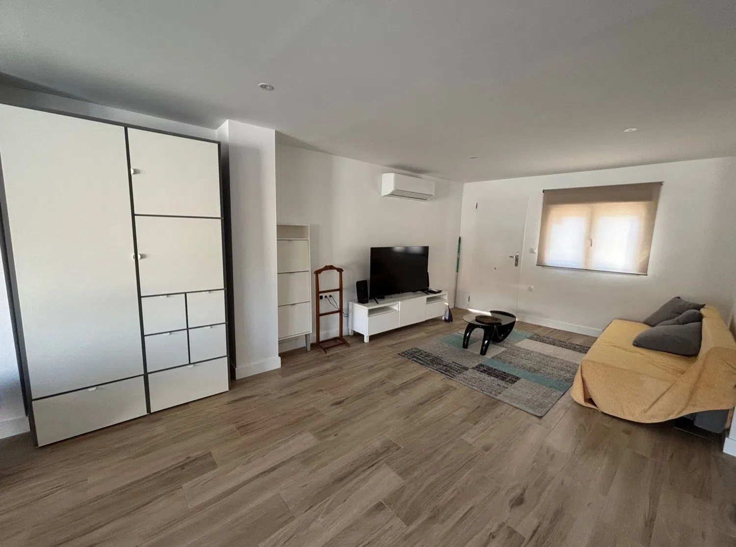 Estudio en calle Tiépolo, 41 - Foto 3