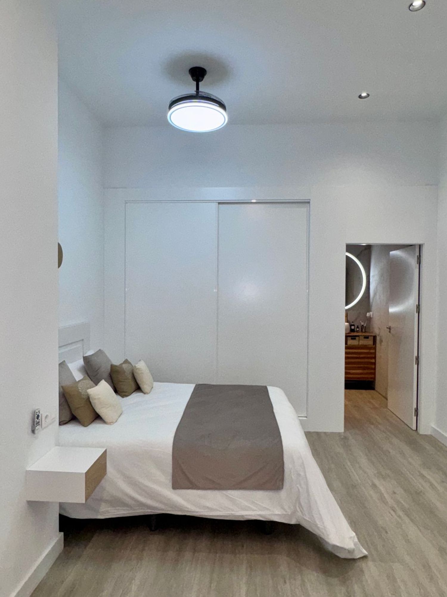 Estudio en calle Omar, 8 - Foto 10