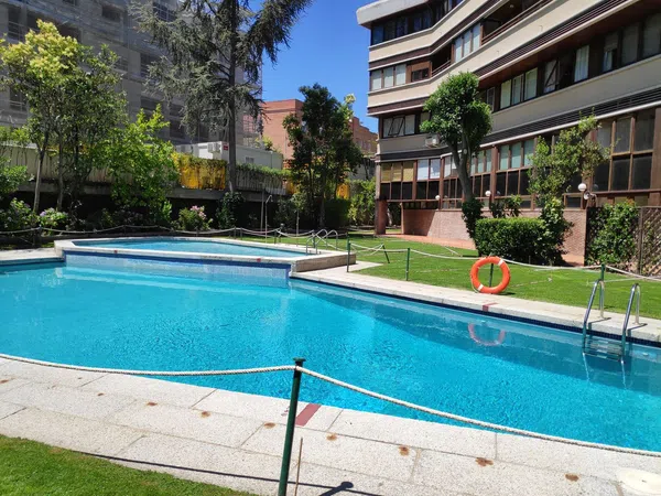 Piso en calle Apolonio Morales, 6