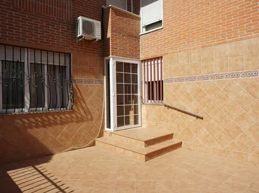 Casa adosada en  Calle Manuel de Falla 19 - Foto 20