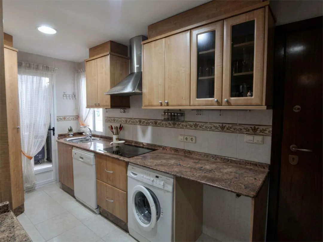 Piso en  Carrer de Carcaixent 4 - Foto 6