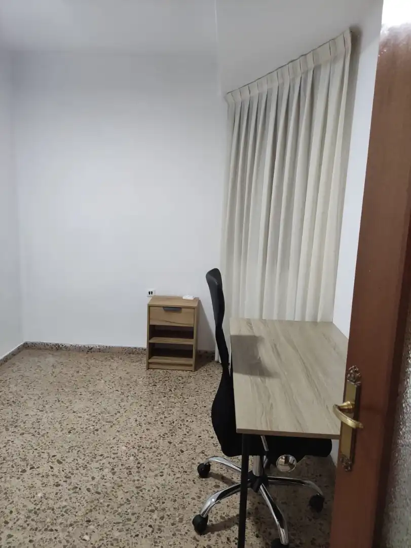 Piso en  Carrer del Reverend José Maria Pinazo - Foto 2