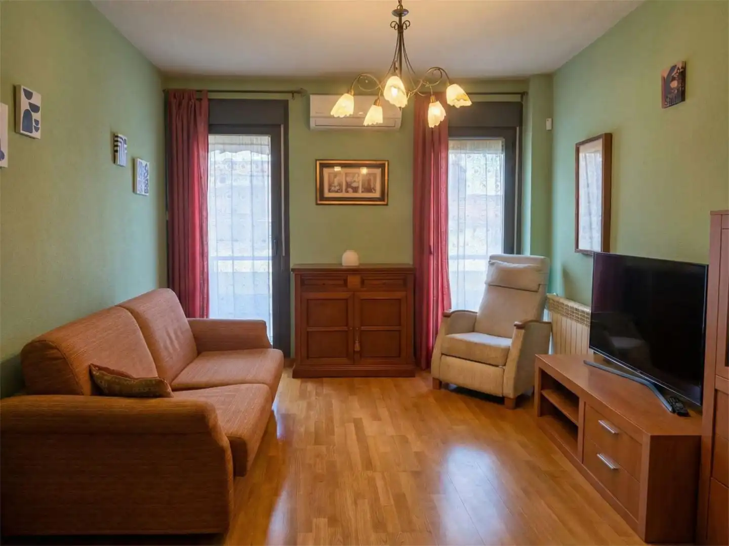 Piso en  Calle de la Fuente de la Reina 1 - Foto 2