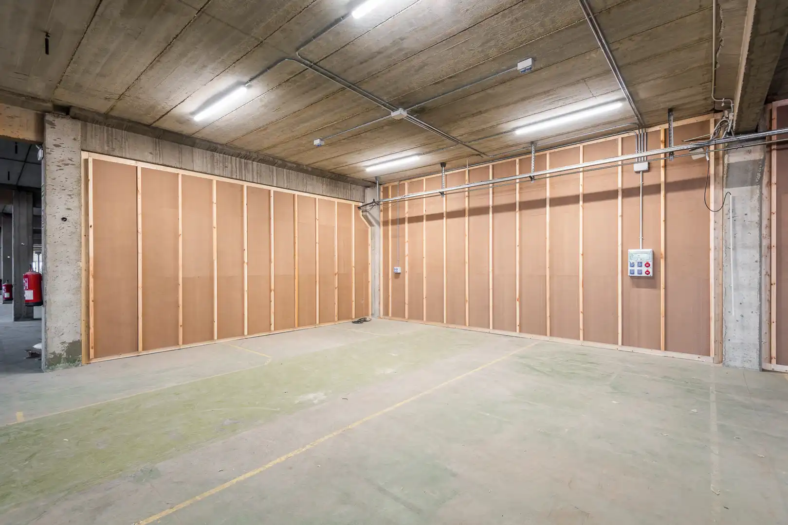 Local comercial en Cornellà de Llobregat - Foto 2