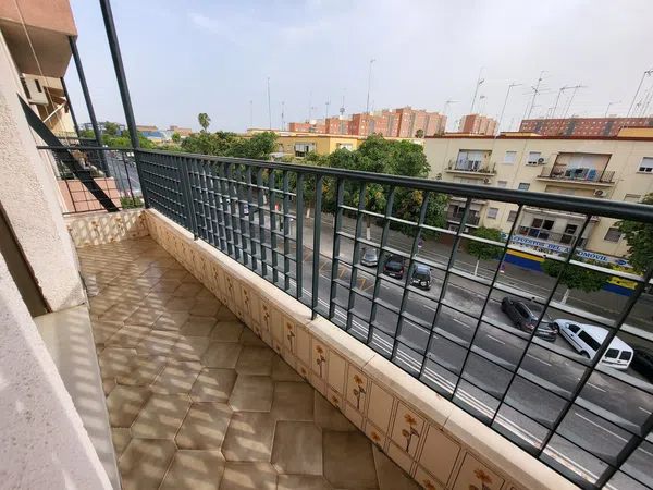 Piso en Avenida de Hytasa, 3, Su Eminencia - La Oliva - Foto 3