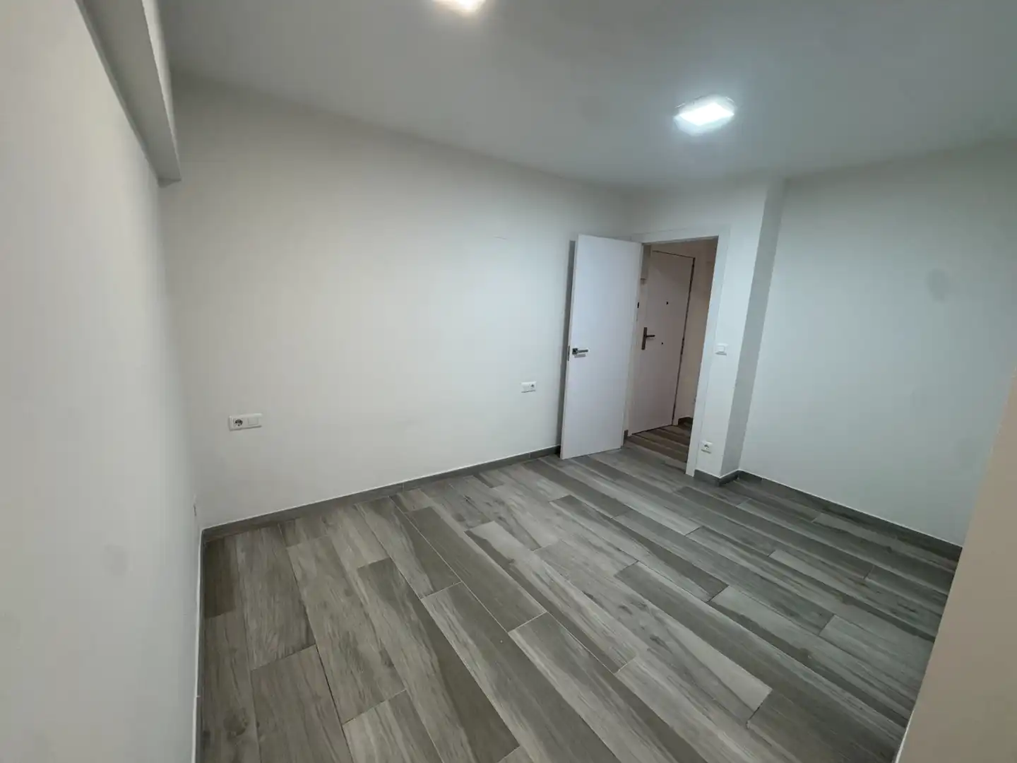 Piso en  Avinguda del Port - Foto 17
