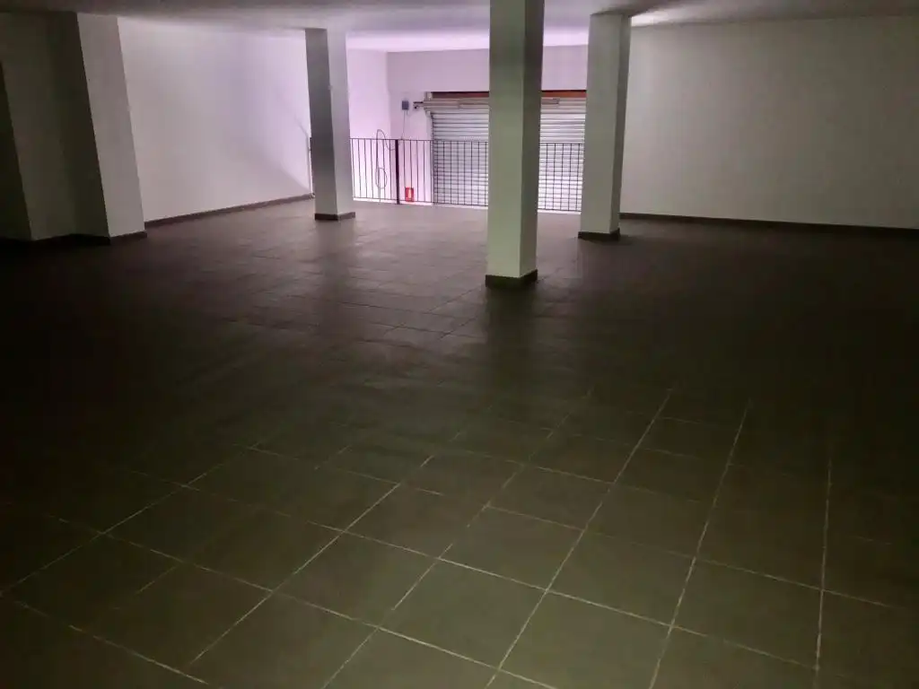 Local comercial en  C/ Don Pelayo - Foto 6