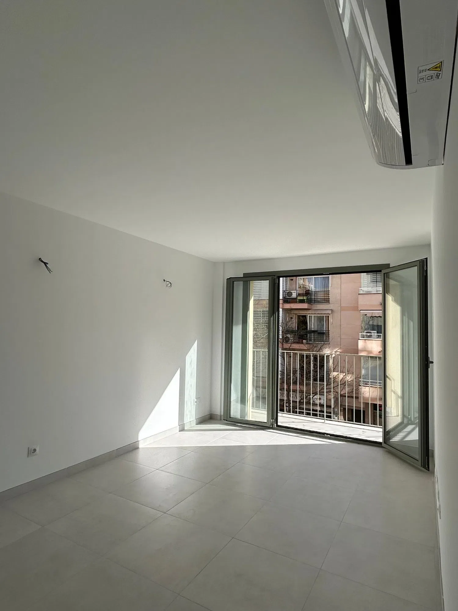 Piso en calle de Manacor, 45 a - Foto 1