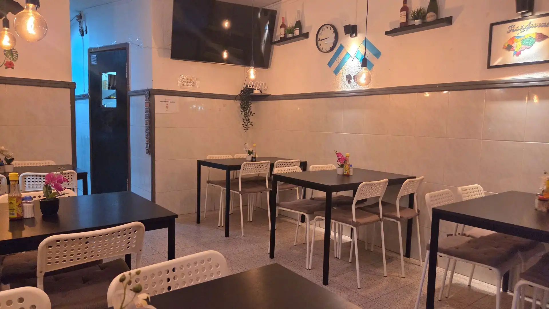 Local comercial en  Esquadres - Foto 2