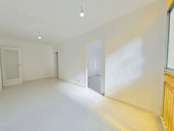 Piso en Les Planes - Foto 1