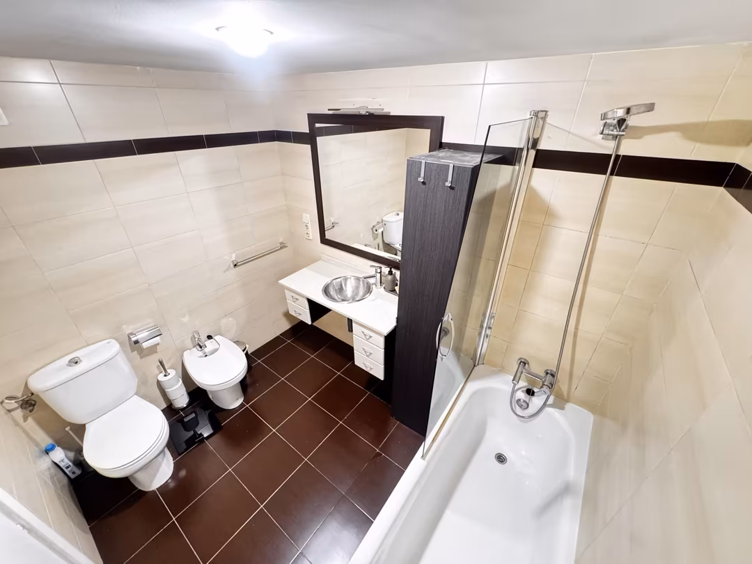 Piso en  Calle de Cea Bermúdez 105 - Foto 7