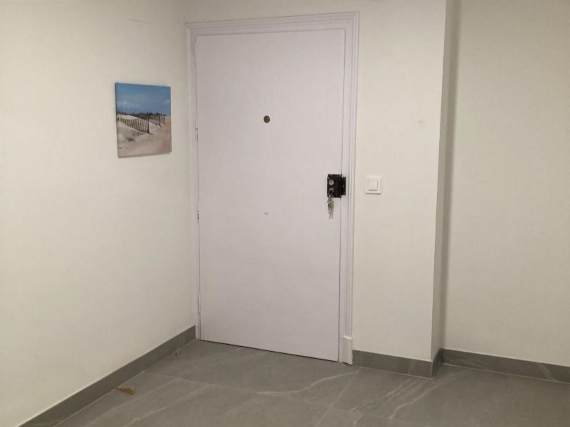 Piso en  Calle Infante Carlos de Borbón 16 - Foto 2