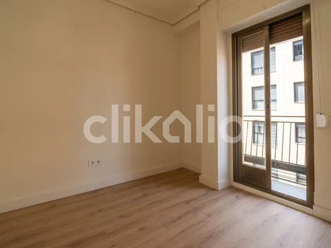 Piso en calle de la Serra d'Agullent - Foto 14