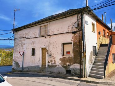 Casa adosada en  Calle Palencia 1 - Foto 1