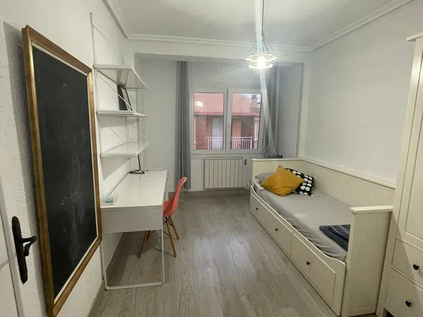 Piso en Calle de Pamplona Escudero, 31 - Foto 4