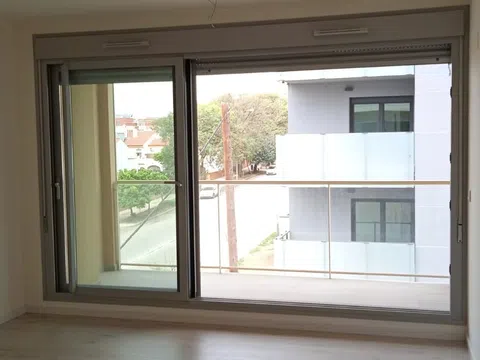 Piso en calle Japón, 19