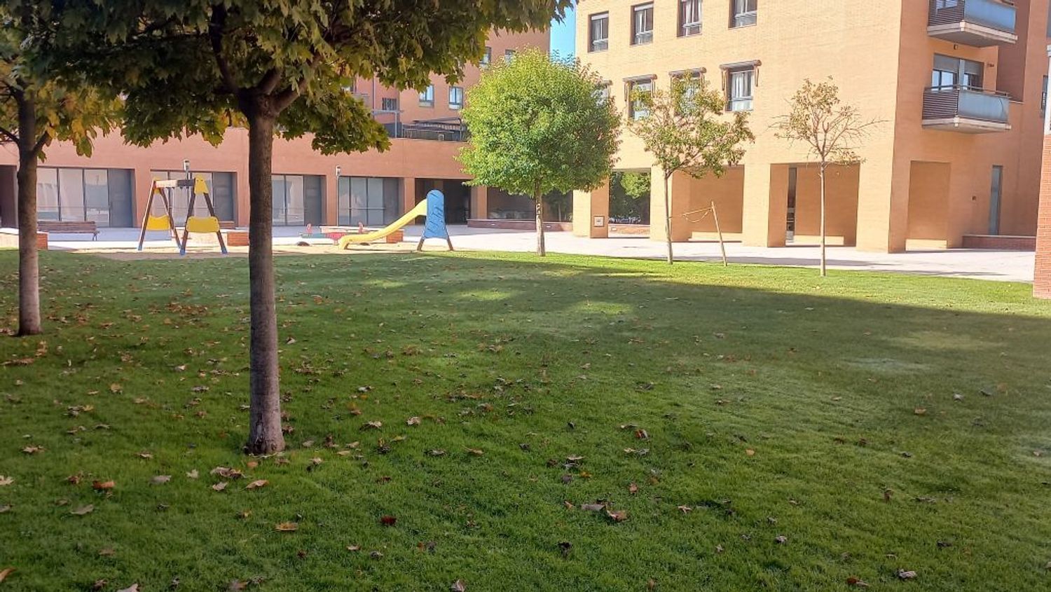 Piso en Urb. valdesol xi Barrio Valderas - Los Castillos - Foto 1