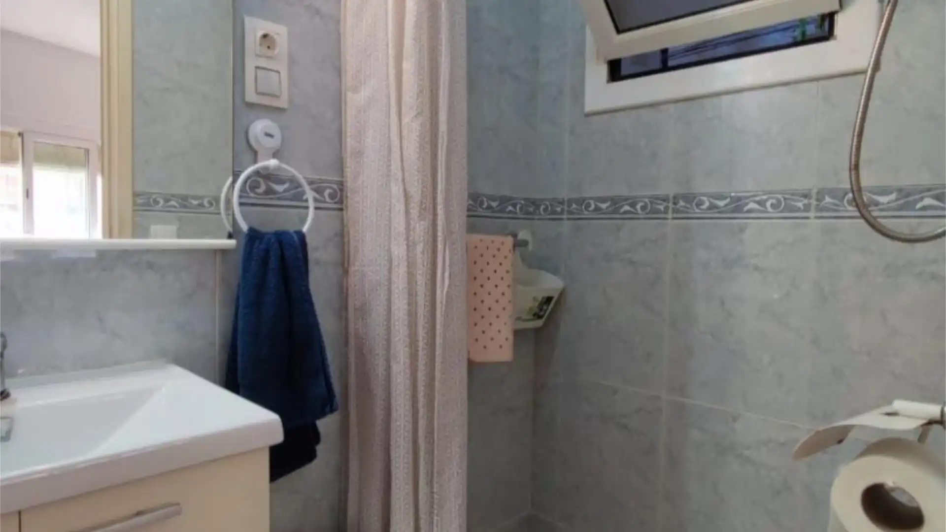 Piso en  Carrer de la Mare de Déu dels Angels 55 - Foto 13