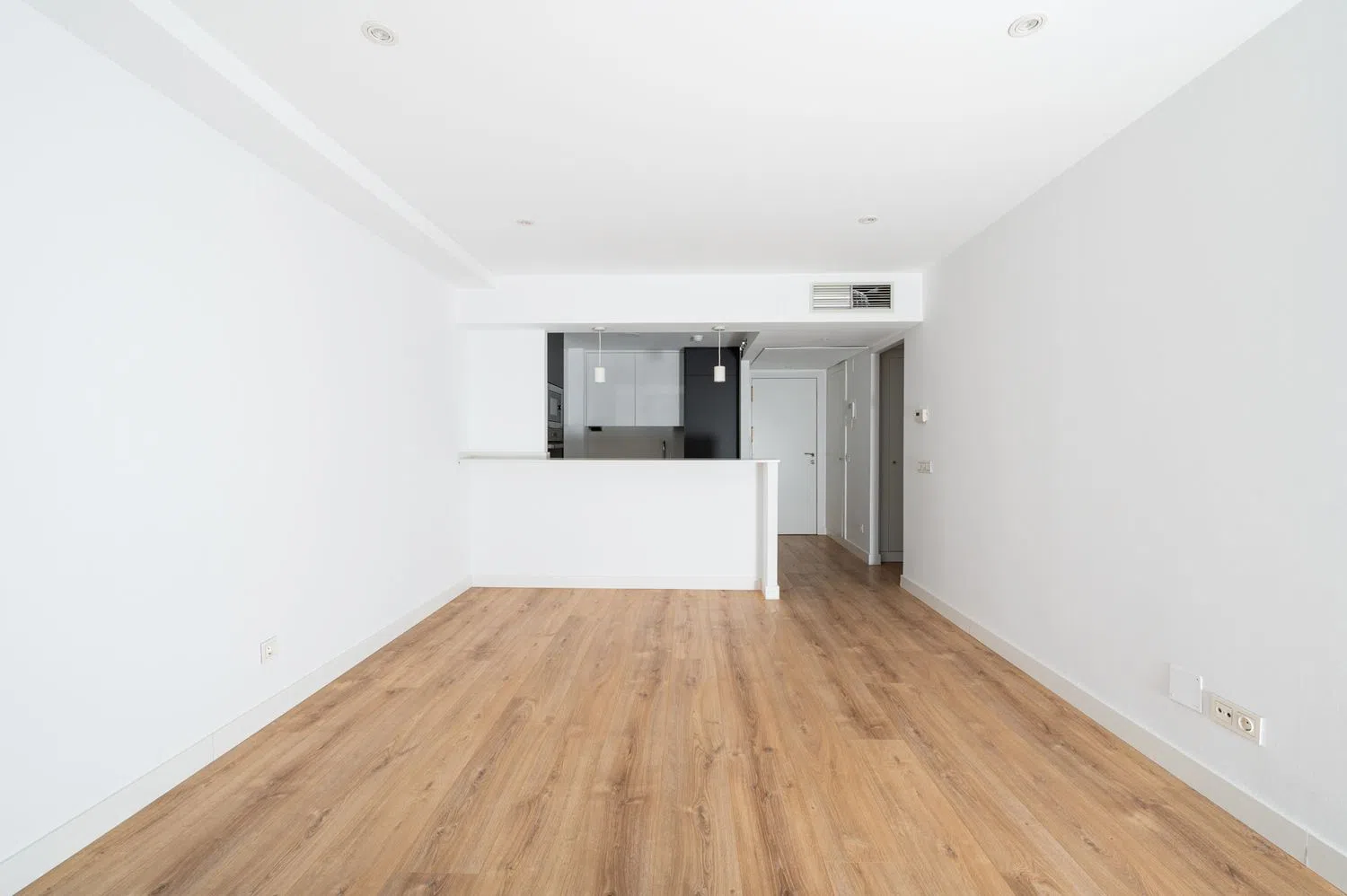 Piso en calle de San Benito - Foto 2