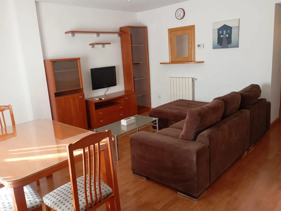 Casa adosada en  Avenida de Juan Pablo II 44 - Foto 4