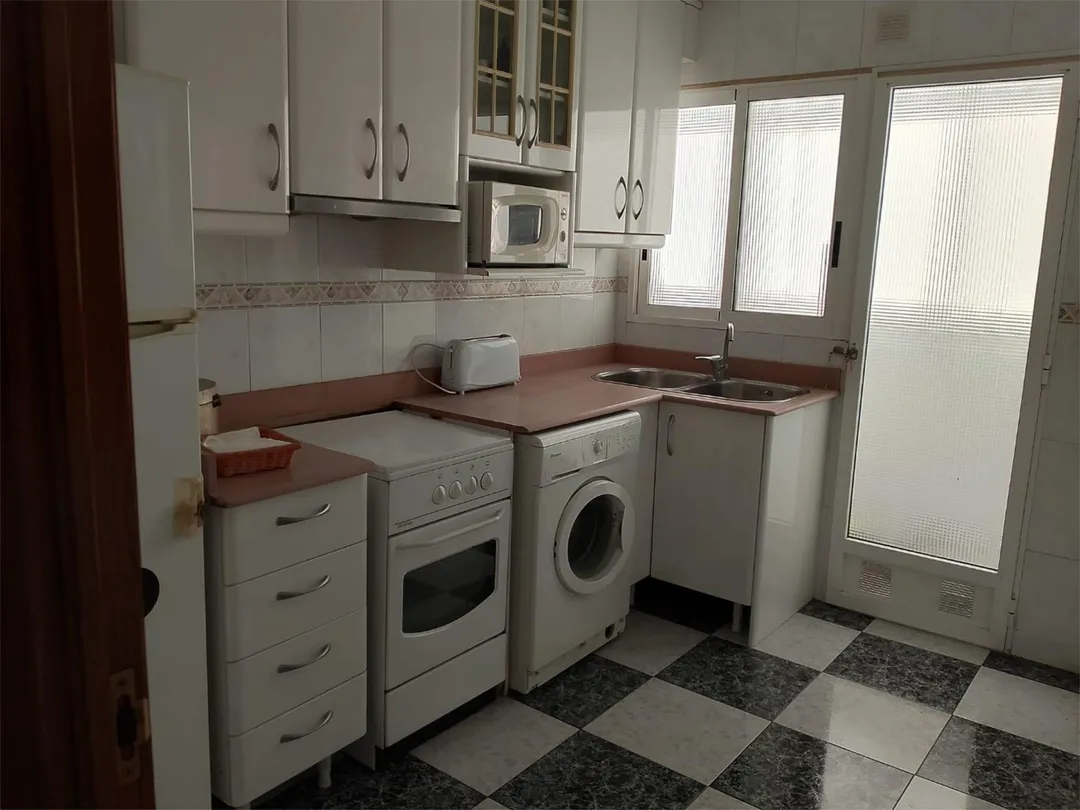 Piso en  Calle Conde del Campillo 2 - Foto 2