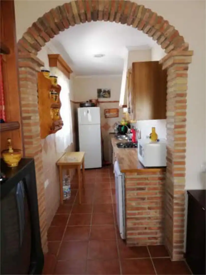 Casa adosada en Arenales - Foto 3