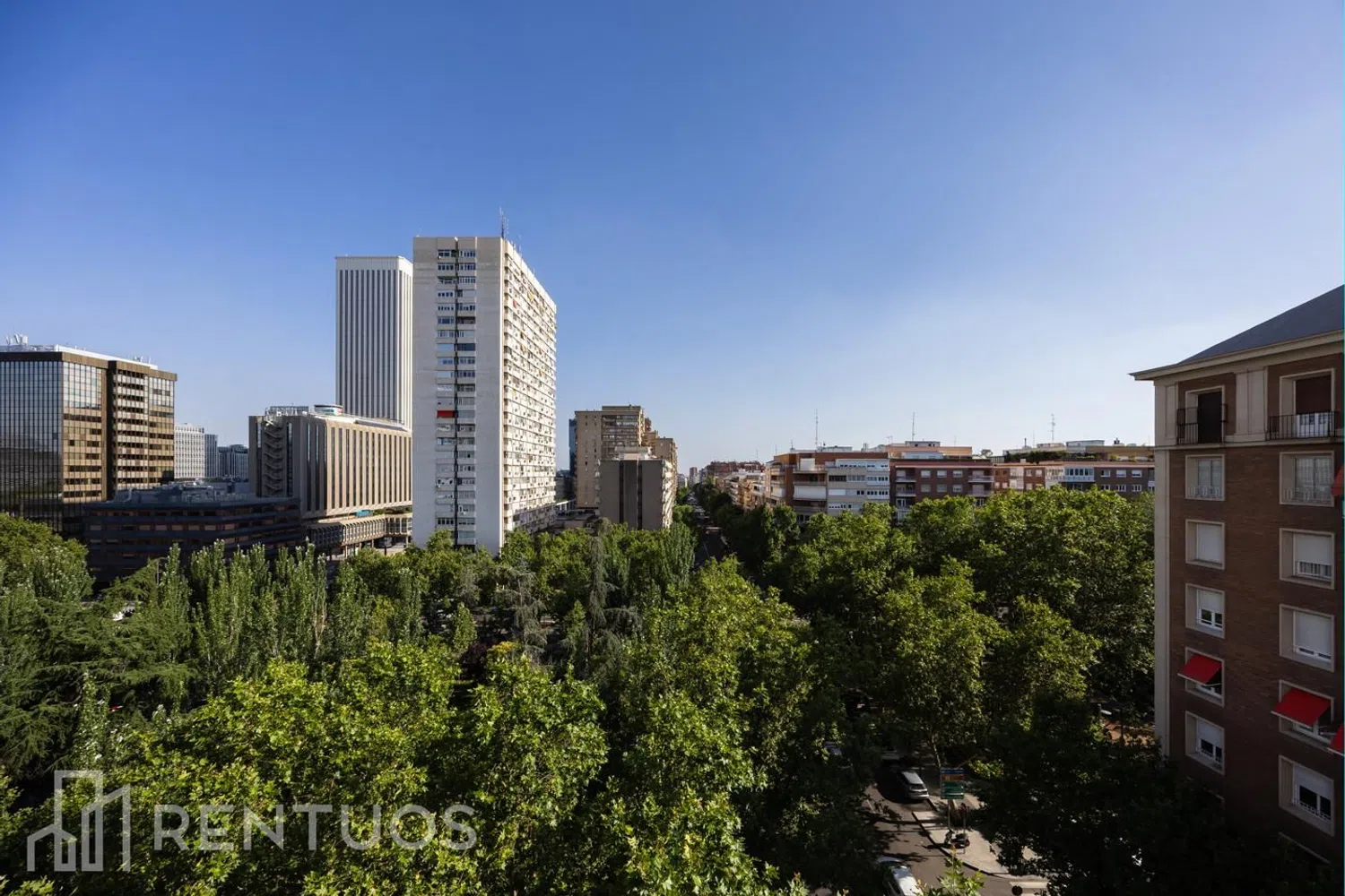 Piso en avenida del General Perón - Foto 21