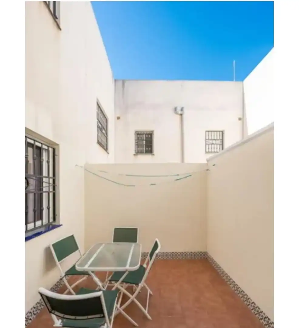Planta baja en  Calle Lago Bañolas 24 - Foto 3