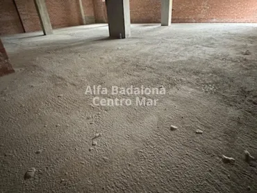 Local comercial en Badalona - Foto 9