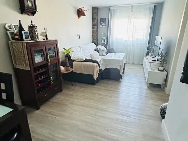 Piso en calle Gelves, 3 - Foto 1