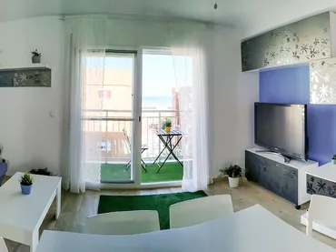 Piso en  Avinguda de la Malva-Rosa - Foto 1