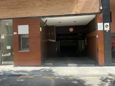 Garaje en  Carrer de Josep Pla 29 - Foto 2